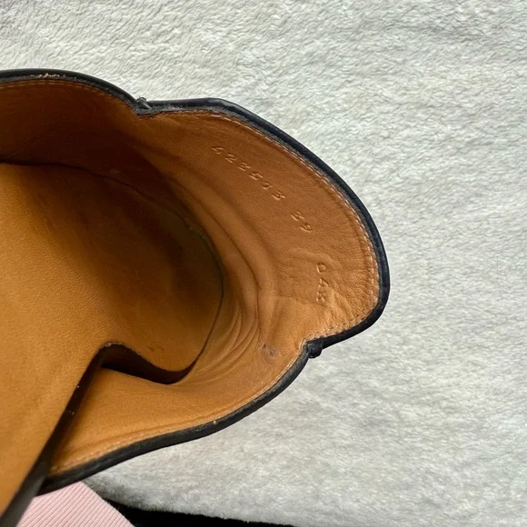 Gucci Women's Black Leather Loafers - Picture 6 of 9